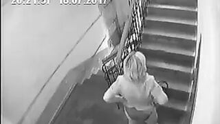 Pissing 8