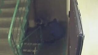 Pissing 4