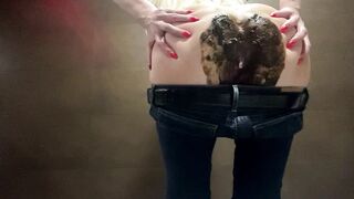 thefartbabes - Poop In Levi’s Jeans
