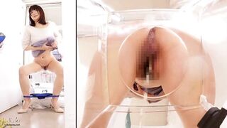 OJHI-798 04 Extreme Urination: Western-Style Toilet (Butt Edition) Part 3 — A View of Her Rear Through a Two-Way Mirror