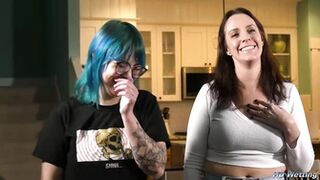 Sisters Kissing - Gone Wrong