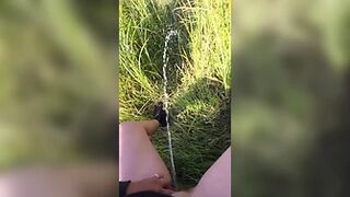 PissPrincess97 - Compilation piss on girls trip at the lake