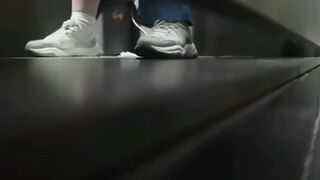 girl piss loud