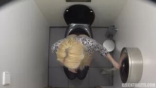 Czech Toilets 203