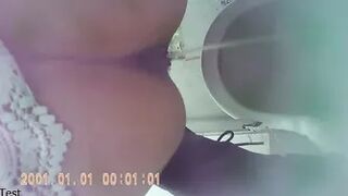 Chinese girlfriend long pee