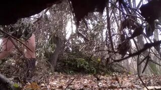 Girls pee in the park at the wedding 6